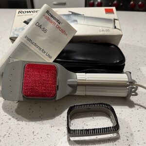 Rowenta Steam Brush with Red Pad
